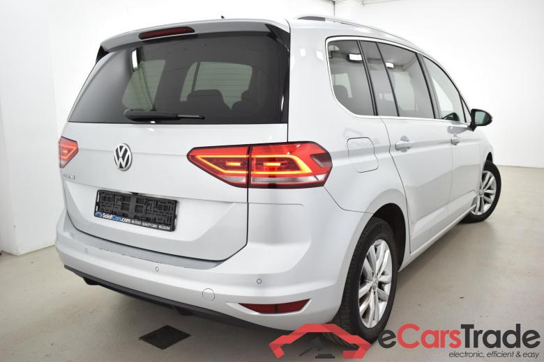 Volkswagen Touran 1.6 TDi Highline 7PL Pano Navi Leather-Alcantara Klima PDC ... #3