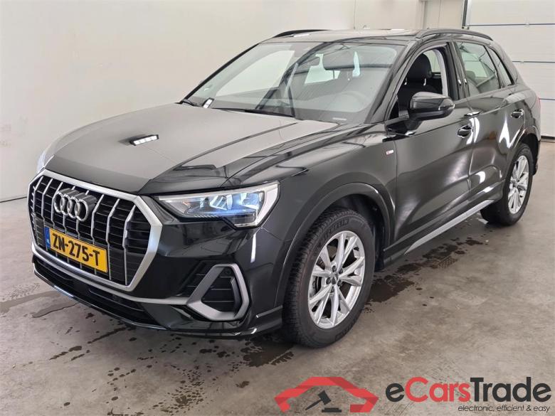 Audi Q3 \'18 Audi Q3 35 TFSI S line 5d
