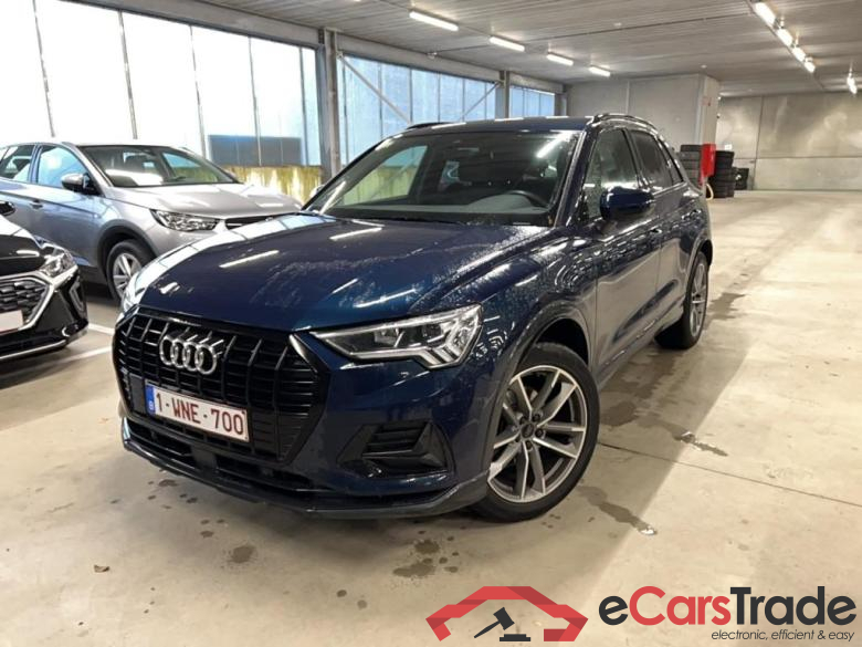 AUDI - Q3 35 TDI 150PK S-Tronic Advanced Pack Platinum & Sport Seats & DAB & Shadow Look