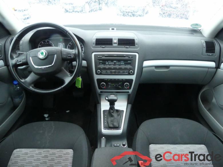 Skoda DE - Kb5 1.4 TSI EU5, Ambiente (EURO 5), 2009 - 2011 Octavia Combi #5