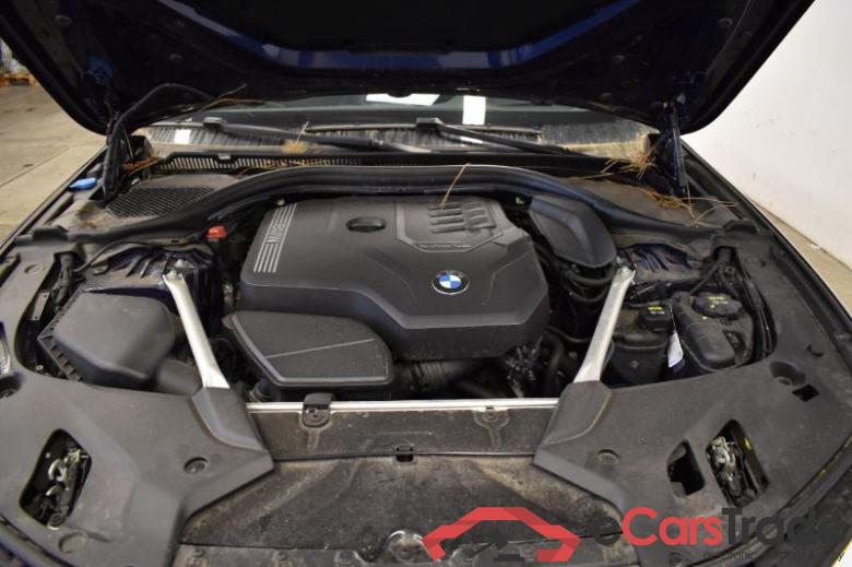 BMW 5-Serie Touring ´16 Baureihe 5 Touring 530 i xDrive Sport Line 2.0 185KW AT8 E6dT #3