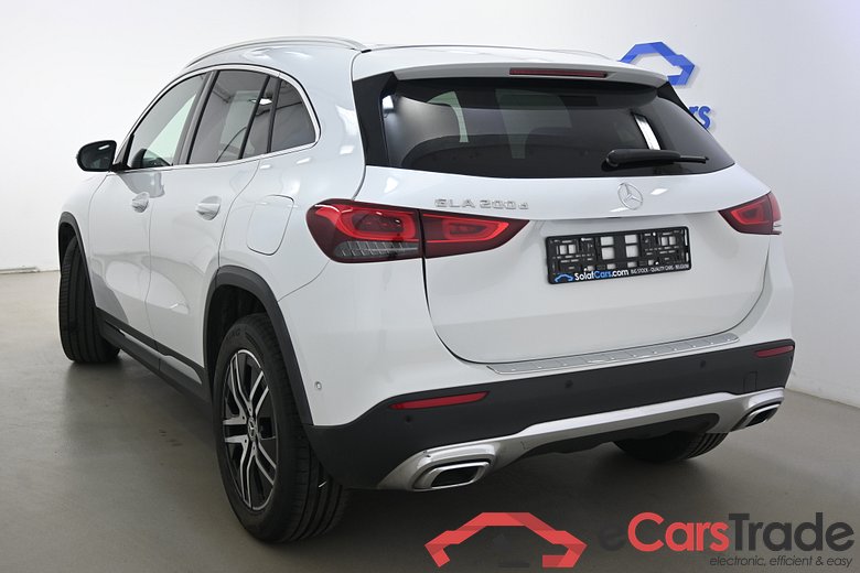 Mercedes GLA 200 d Aut. Widescreen LED Navi Sport-Leather Camera Klima PDC ... #4