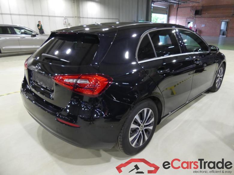 Mercedes A 180d Widescreen Navi Sport-Leather KeylessGo Klima PDC ... #2