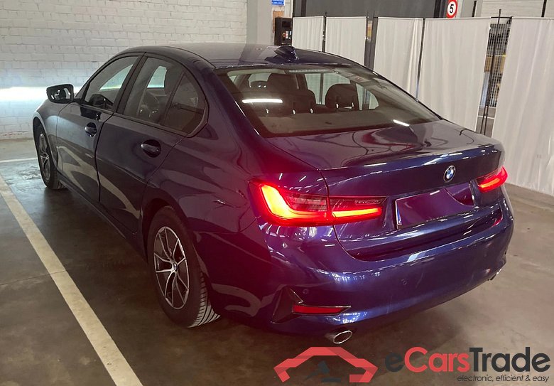 BMW 318d LED-Xenon Navi-Pro KeylessGo Klima PDC ... #4