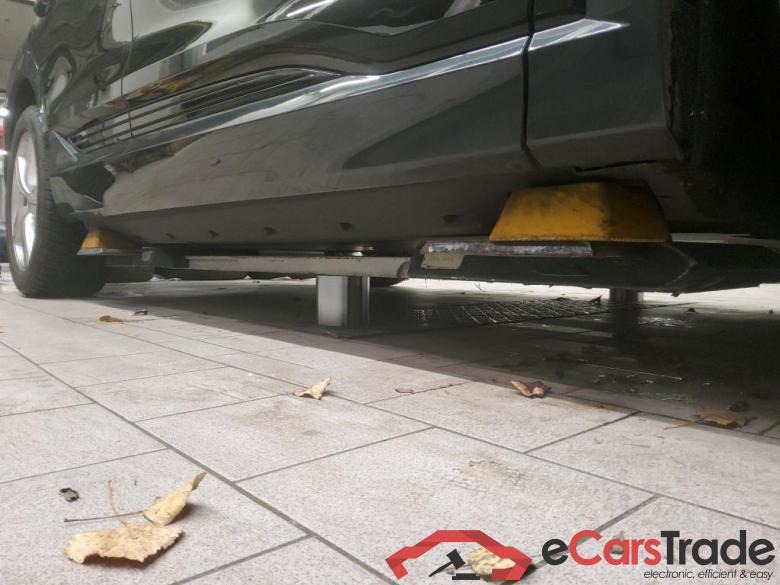 Audi 50 quattro advanced E-tron #6