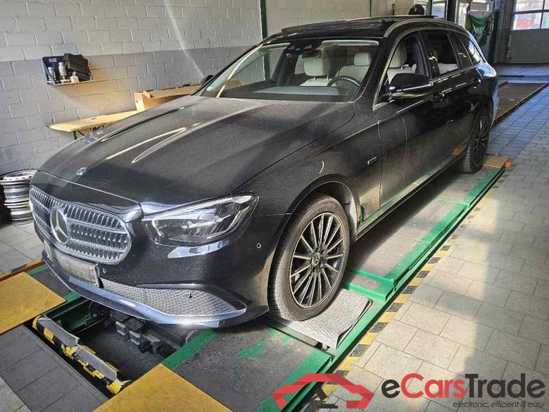 MERCEDES-BENZ E -Klasse T-Modell (BM 213)(06.2016->) DE - Kb5 E 300 de EU6d, T de Avantgarde 4Matic (EURO 6d), (Facelift) 2020 - 2023