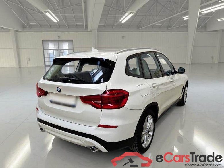 BMW 32 BMW X3 / 2017 / 5P / SUV XDRIVE 20D BUSINESS ADVANTAGE #2
