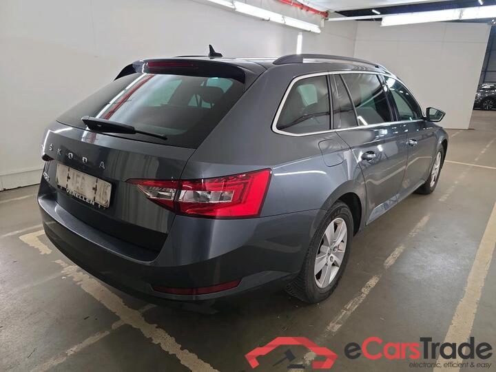 Skoda Superb Combi Superb Combi 2.0 CRTDI DSG7 Ambition 110kW/150pk  5D/P Auto-7 #4