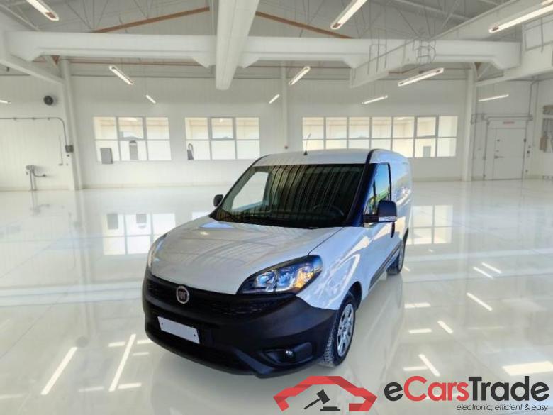 Fiat 51 FIAT DOBLÒ CARGO / 2014 / 4P / VETT. FURGONATA CH1 LOUNGE 1.6 MJET 105CV E6D SeS #1
