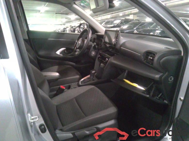Yaris Cross 1,5 HEV 2WD Dynamic #5