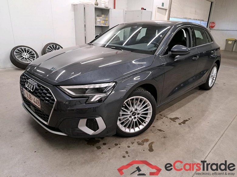 AUDI - AUD A3 SB 40 TFSI e 204PK Advanced Pack Platinum * HYBRID *