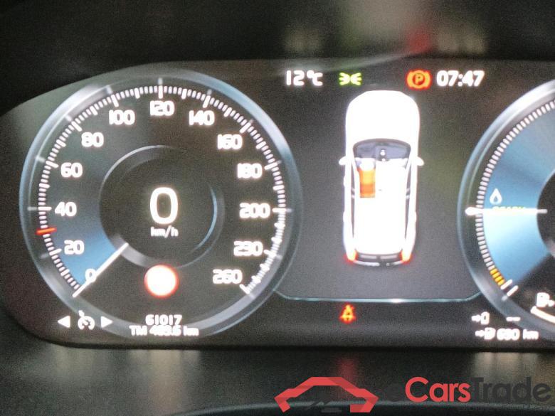 Volvo 2.0 T6 AWD Recharge R-Design Auto VOLVO XC60 / 2017 / 5P / todoterreno 2.0 T6 AWD Recharge R-Design Auto #4