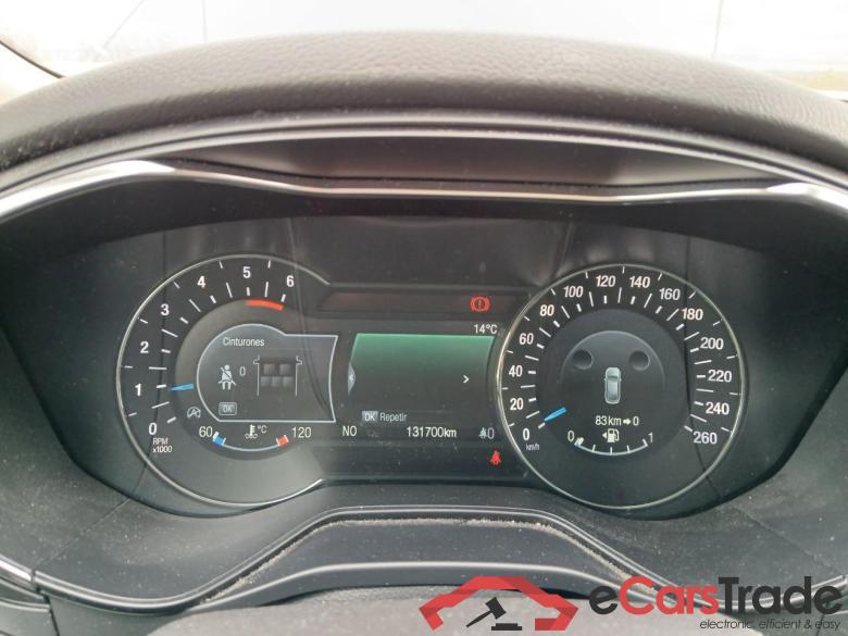 Ford 2.0 TDCi 110kW (150CV) Titanium 235 FORD Mondeo / 2014 / 5P / berlina con portón 2.0 TDCi 110kW (150CV) Titanium 235 #4