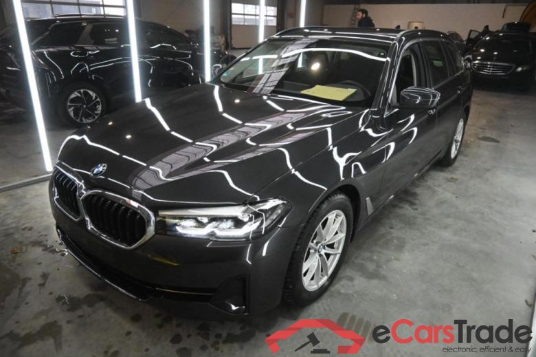 BMW 5-Serie Touring ´16 Baureihe 5 Touring 520 d 2.0 140KW AT8 E6d #1