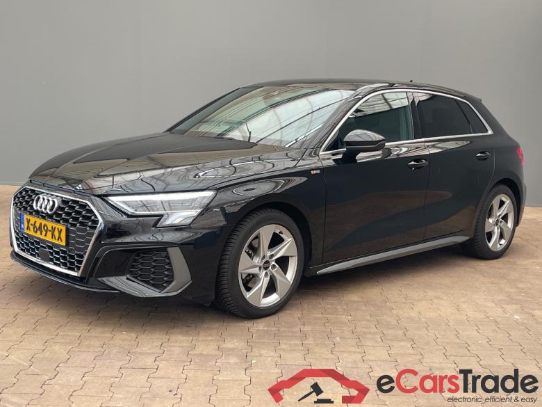 AUDI A3 SPORTBACK 30 TFSI S edition #1
