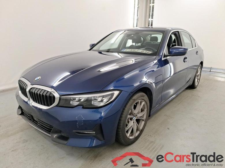 BMW 3 - 2019 330eA PHEV ACO Business Edition Model Sport #1