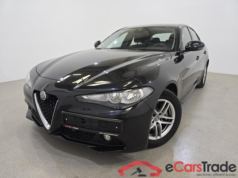 Alfa Romeo Giulia 2.2d Aut. Navi KeylessGo Camera Klima PDC ... #1