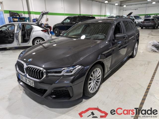 BMW 5-Serie Touring ´16 Baureihe 5 Touring 530 e M Sport 2.0 215KW AT8 E6d #1