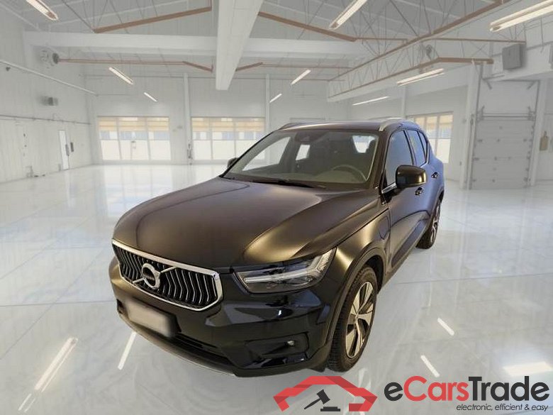 Volvo 146 VOLVO XC40 / 2017 / 5P / SUV T5 PLUG-IN HYBRID RECH INSCRIP EXPR MY21
