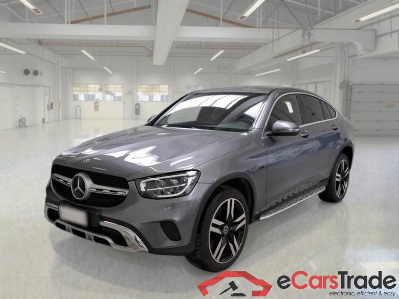 Mercedes 48 MERCEDES-BENZ GLC COUPÈ / 2019 / 5P / SUV 300 E 4MATIC EQ-POWER SPORT AUT.