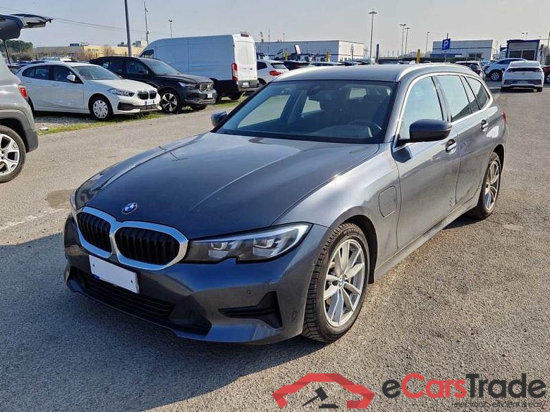 BMW 193 BMW SERIE 3 / 2018 / 5P / STATION WAGON 330E XDRIVE BUSINESS ADVAN. TOURING AUTO