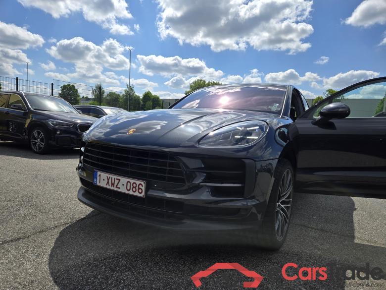 PORSCHE Macan Macan (MY20) #1