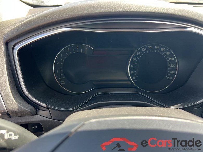 Ford 2.0 TDCi 110kW (150CV) Titanium FORD Mondeo / 2014 / 5P / berlina con portón 2.0 TDCi 110kW (150CV) Titanium #5