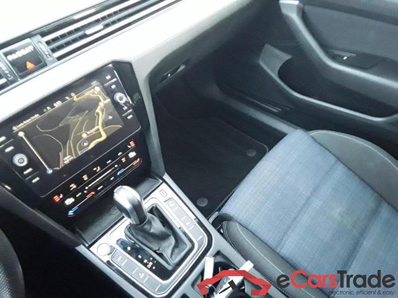 Vw GTE Passat Variant #3