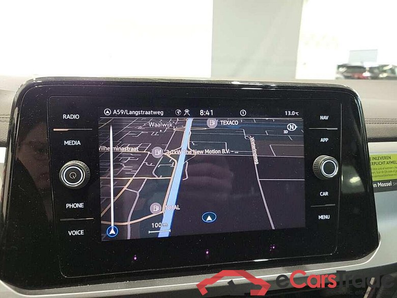 VOLKSWAGEN T-Roc 1.5 TSI Life Business DSG #6