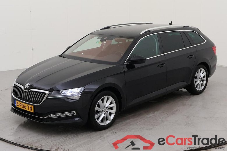 SKODA Superb Combi 110 kW #1