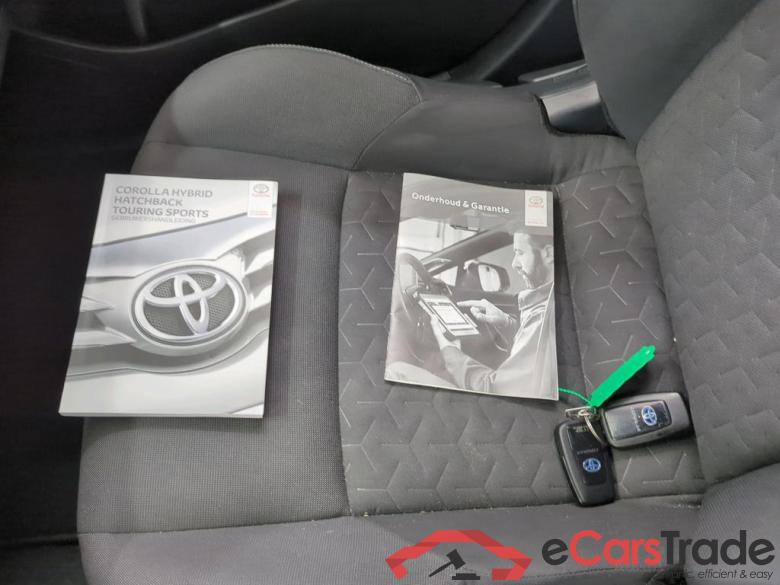 Toyota Corolla TS '19 Toyota Corolla Touring Sports 2.0 Hybrid Business Plus 5d #4