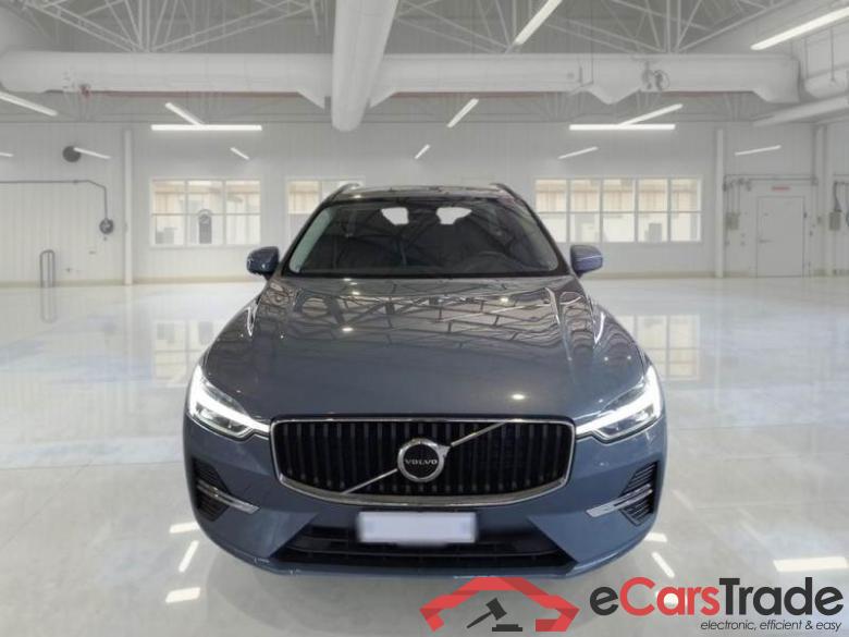 Volvo 3 VOLVO XC60 / 2021 / 5P / SUV B4 D AWD AUTOMATICO MOMENTUM #6
