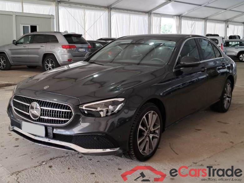 Mercedes 40 MERCEDES-BENZ CLASSE E / 2020 / 4P / BERLINA E300 DE 4MATIC EQ-POWER BUSINESS SPORT #1