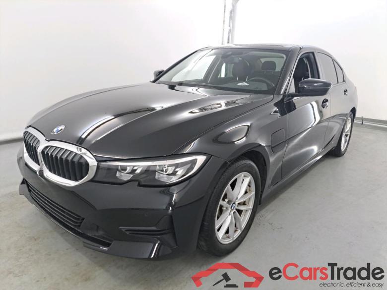 BMW 3 - 2019 330eA PHEV Business Plus #1