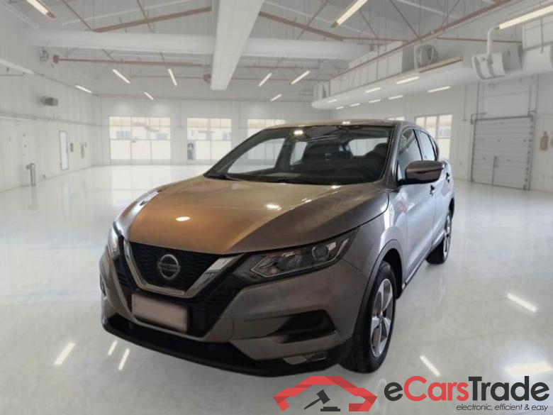 Nissan 13BUS NISSAN QASHQAI / 2017 / 5P / CROSSOVER 1.3 DIG-T 140 BUSINESS