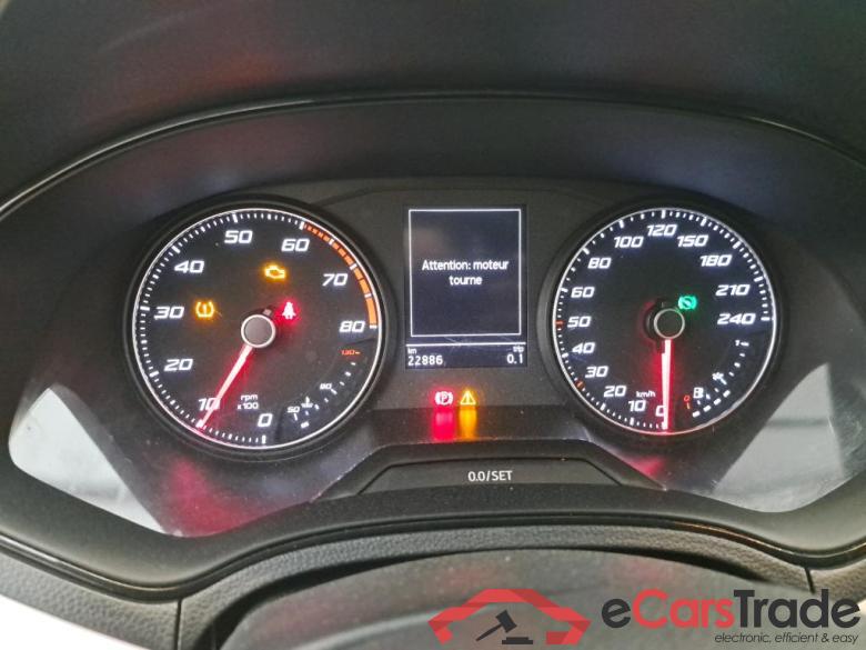 Seat 1.0 EcoTSI 115ch DSG7 S/S Xcellence SEAT Arona / 2017 / 5P / SUV 1.0 EcoTSI 115ch DSG7 S/S Xcellence // MALFACONS PEINTURE #6