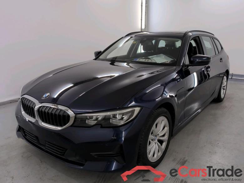BMW 3 TOURING - 2019 330eA PHEV Business Plus #1