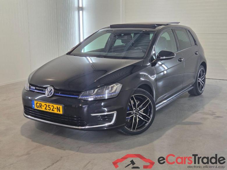 VOLKSWAGEN GOLF 1.4 TSI GTE #1