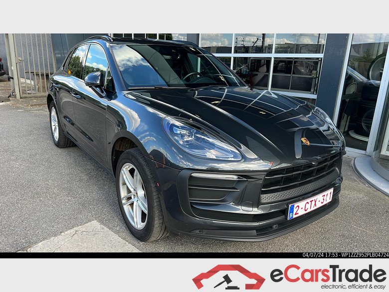 PORSCHE Macan Macan (MY23) #2