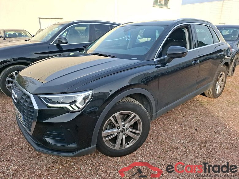 Audi 35 TDI 150 S TRONIC BUSINESS LINE Q3 35 TDI Business Line 2.0 TDI 150CV BVA7 E6d