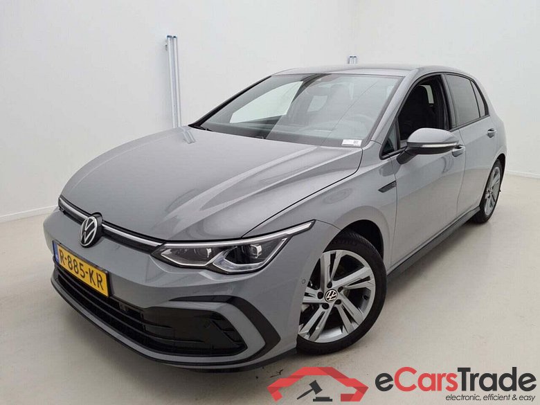 VOLKSWAGEN GOLF 1.5 TSI R-Line Business+