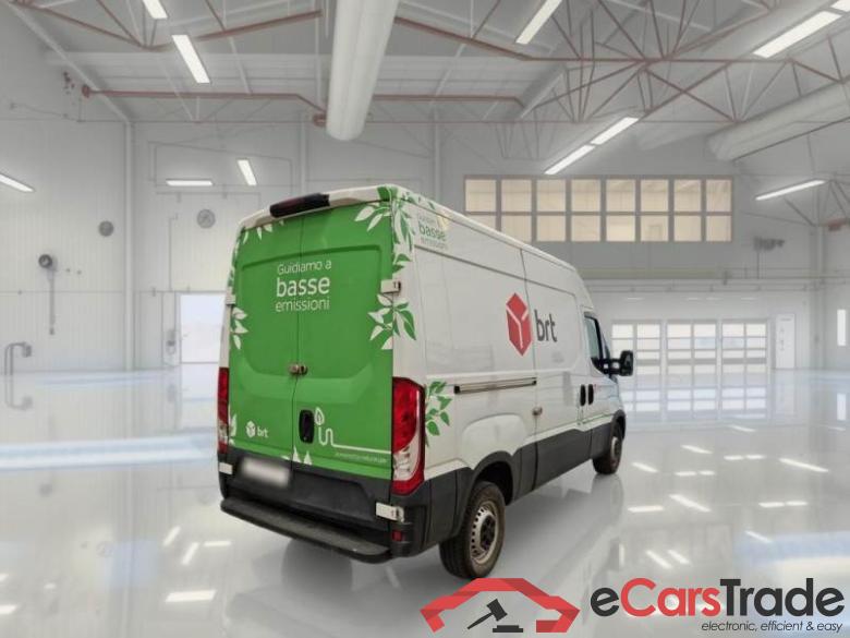 Iveco 416 IVECO DAILY / 2019 / 4P / FURGONE 35S14NV 3520 H2 BLUE P. #2