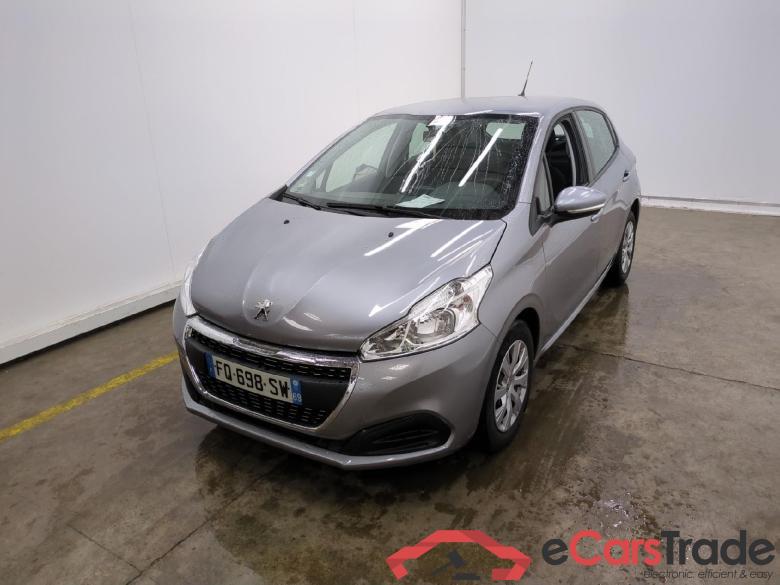 Peugeot BlueHDi 100 S&S PREMIUM 208 Affaire Premium 1.5 HDi 100CV BVM5 E6dT #1