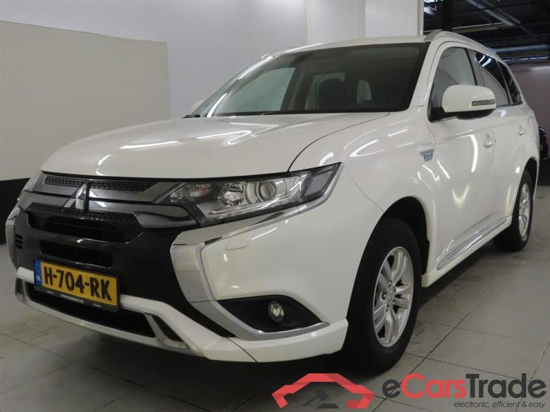 MITSUBISHI OUTLANDER 2.4 PHEV Pure #1