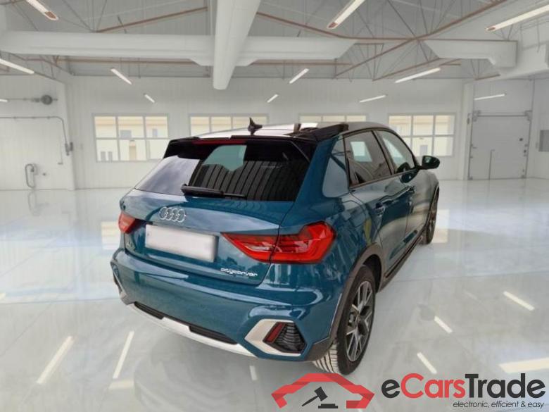 Audi 11 AUDI A1 CITYCARVER / 2018 / 5P / BERLINA 35TSI S TRONIC CITYCARVER ADMIRED #2