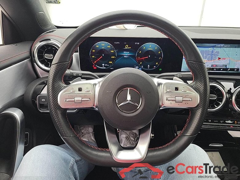 MERCEDES-BENZ CLA-klasse Shooting Brake 200 Business Solution AMG DCT #5