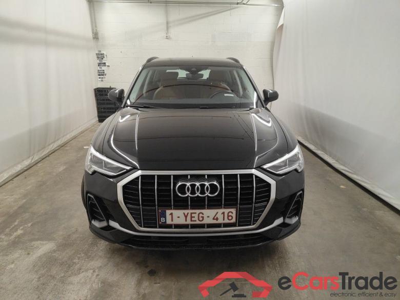 Audi Q3 35 TDI S tronic S line Business Edition 5d #1