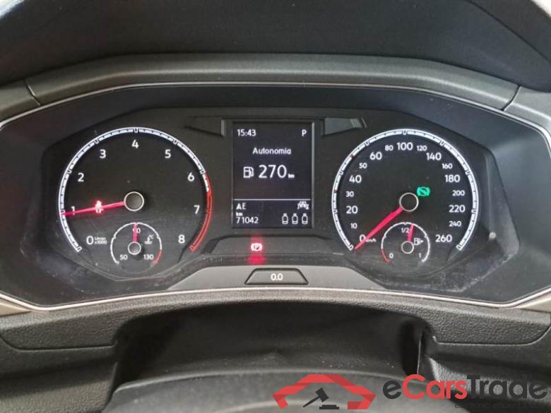 Volkswagen 49 VOLKSWAGEN T-ROC / 2017 / 5P / SUV 1.5 TSI ACT BUSINESS DSG #4