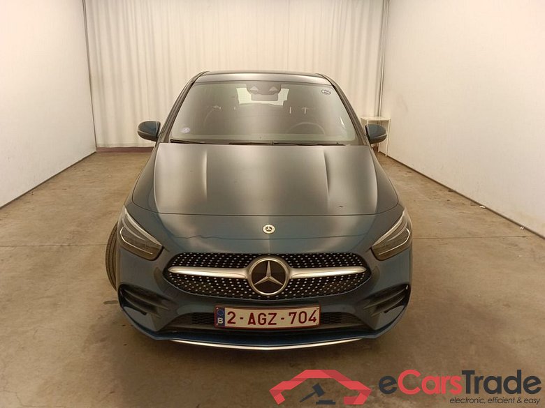 Mercedes-Benz B-Klasse B 250 4MATIC 5d #1