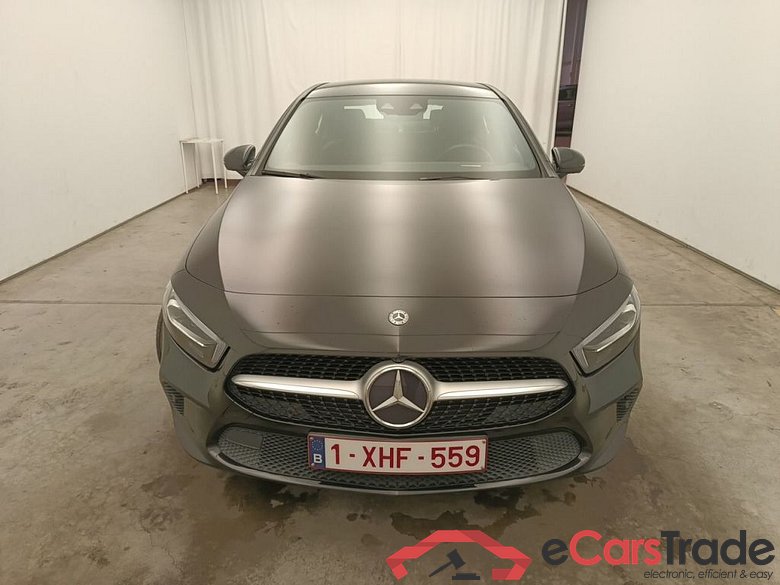 Mercedes-Benz A-Klasse Limousine A 180 d DCT Launch Edition 4d